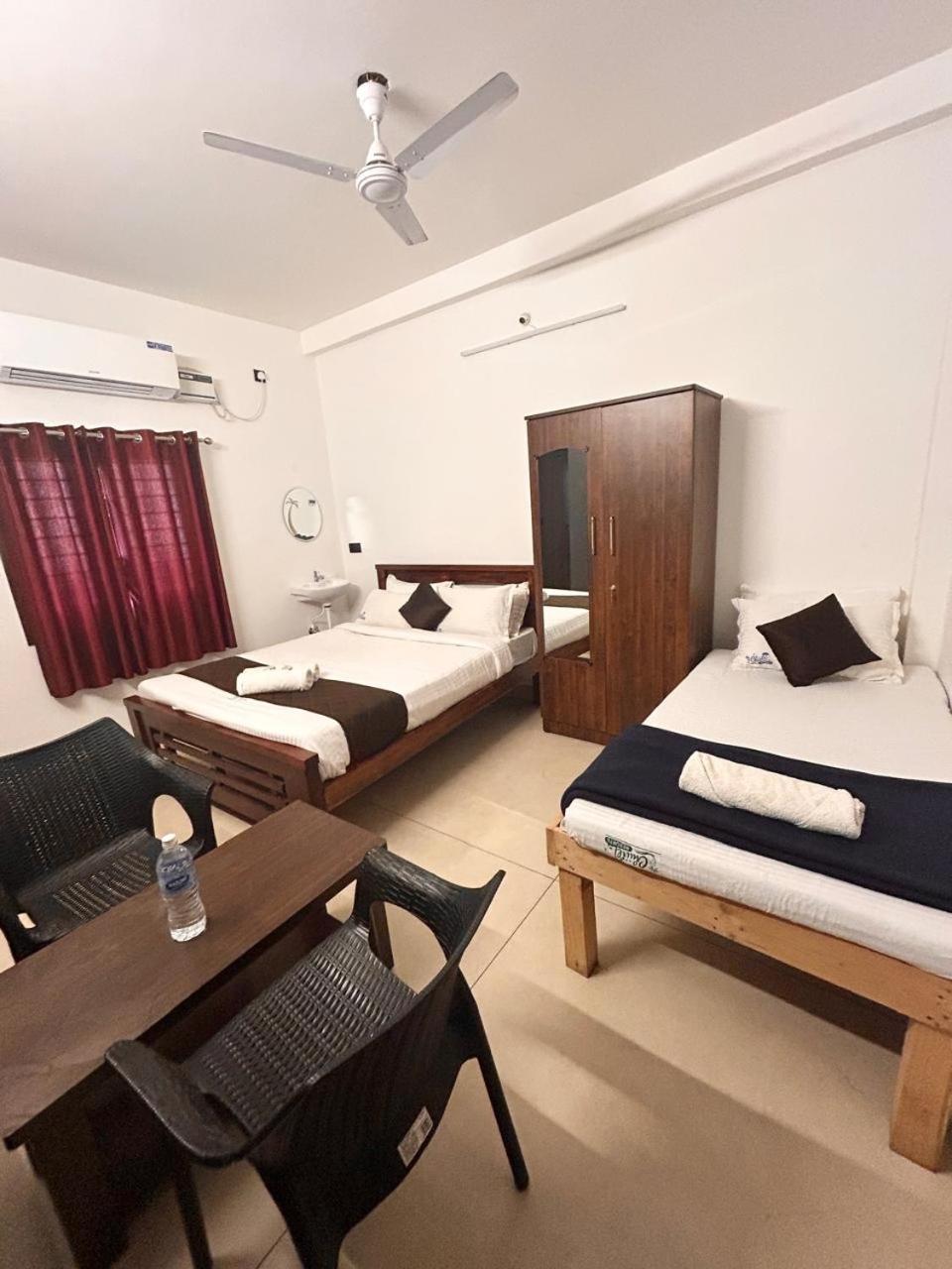 The Ocean Grand Hotel Puducherry Buitenkant foto