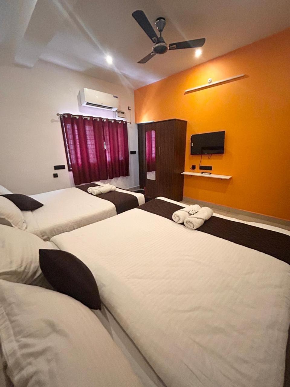 The Ocean Grand Hotel Puducherry Buitenkant foto