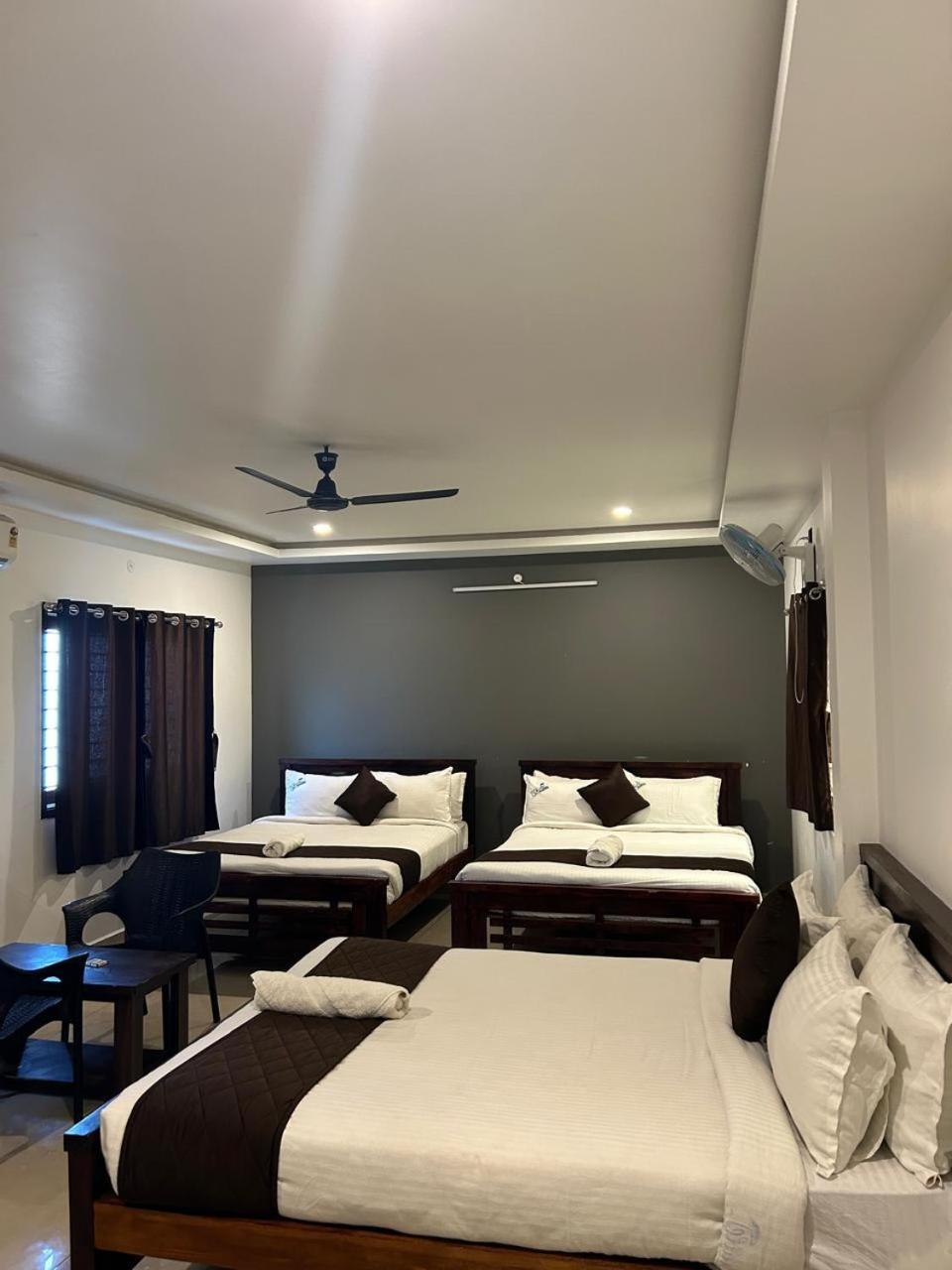 The Ocean Grand Hotel Puducherry Buitenkant foto