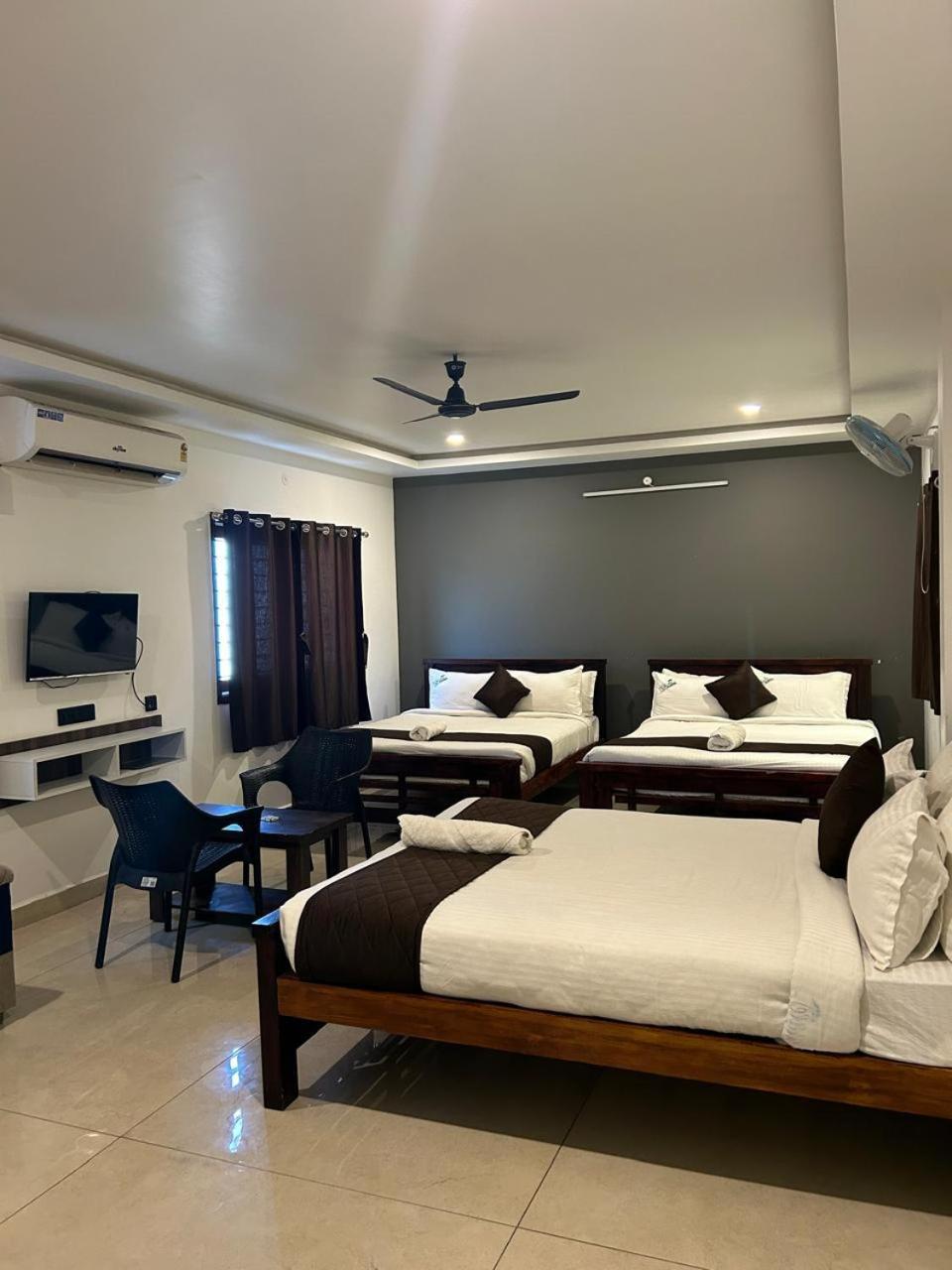 The Ocean Grand Hotel Puducherry Buitenkant foto