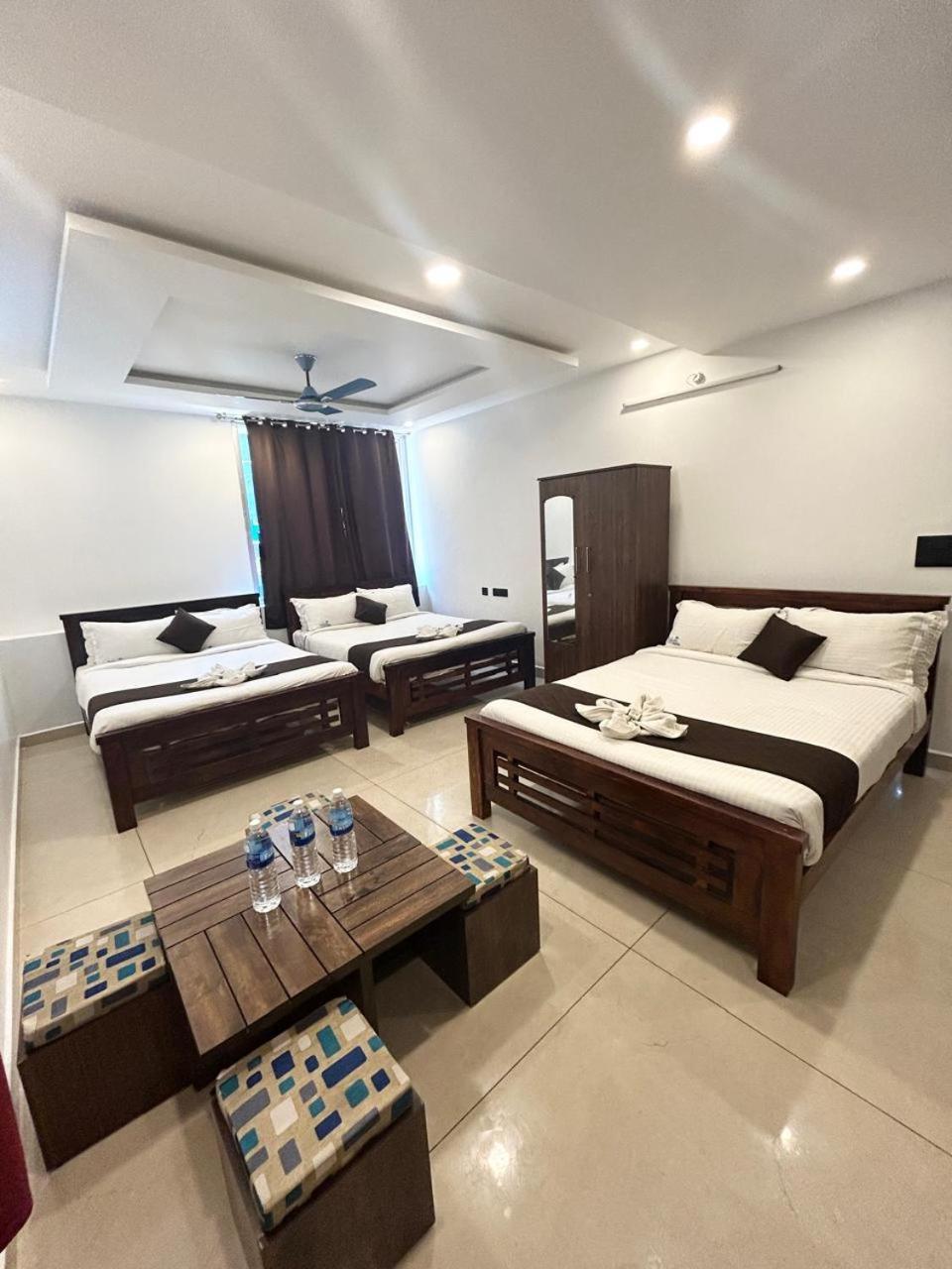 The Ocean Grand Hotel Puducherry Buitenkant foto